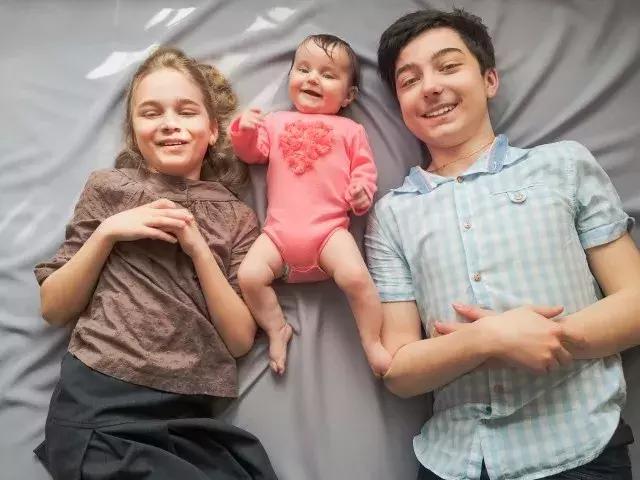 学龄前的孩子爱玩私密地方,该怎么办?