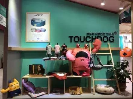 开宠物店一年能赚多少钱,开宠物店一个月可以赚多少钱