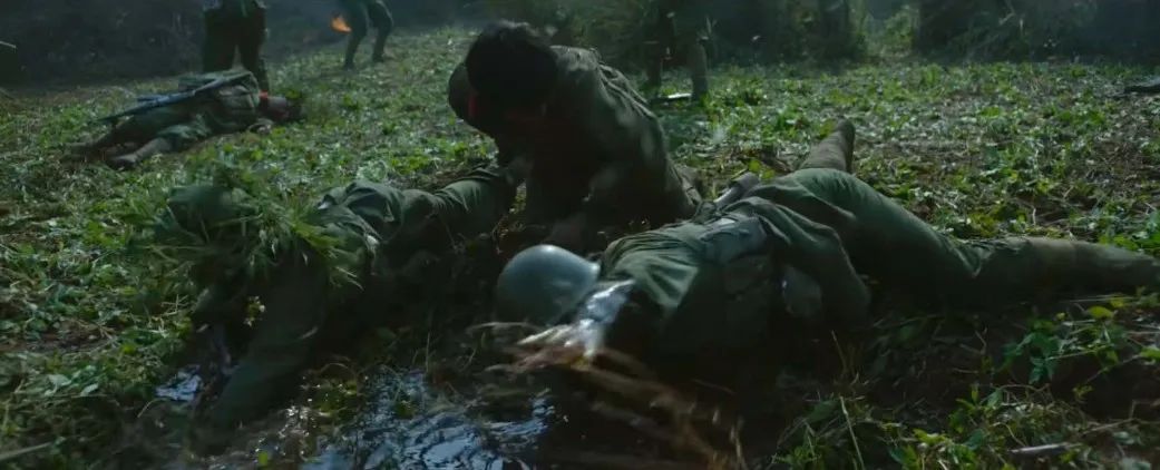 野外陷入沼泽地,陷入沼泽地怎么办