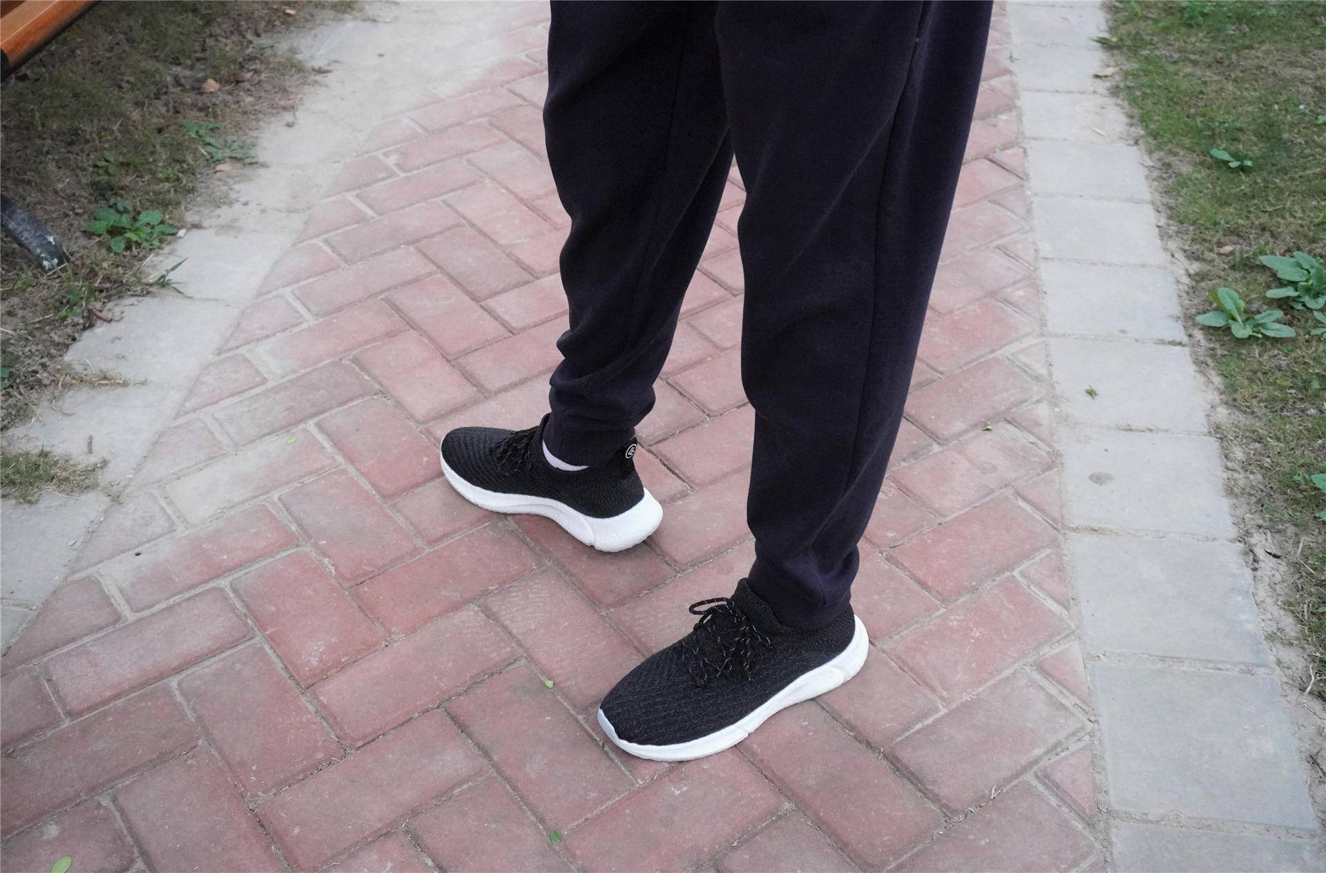 穿一双贼轻的鞋跑步是什么体验？FREETIE云弹轻跑鞋开箱