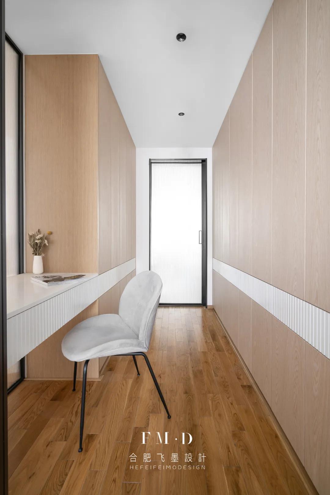 30平长方形主卧房间带衣帽间布局,衣帽间最佳布局图