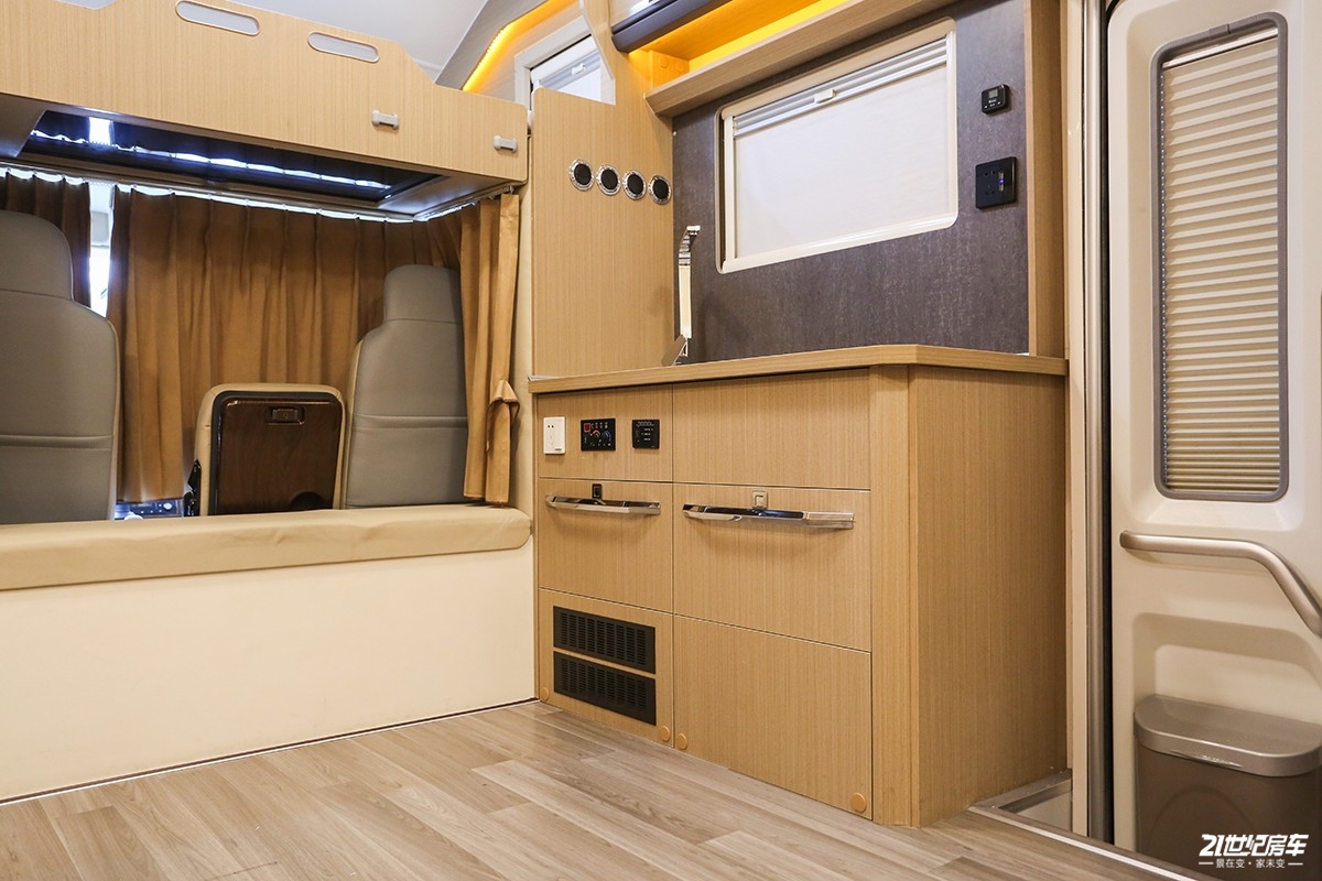 比房车大的房车,五十铃房车dmax升顶越野房车