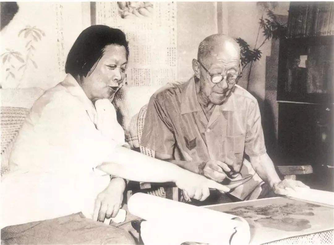 陈毅追悼会上，毛*东泽**看见一老汉所作挽联，托周恩来给他安排工作