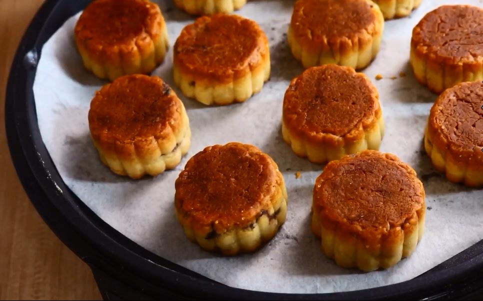 如何不用蔬菜不用烤箱做中秋月饼,不用烤箱中秋月饼怎么做