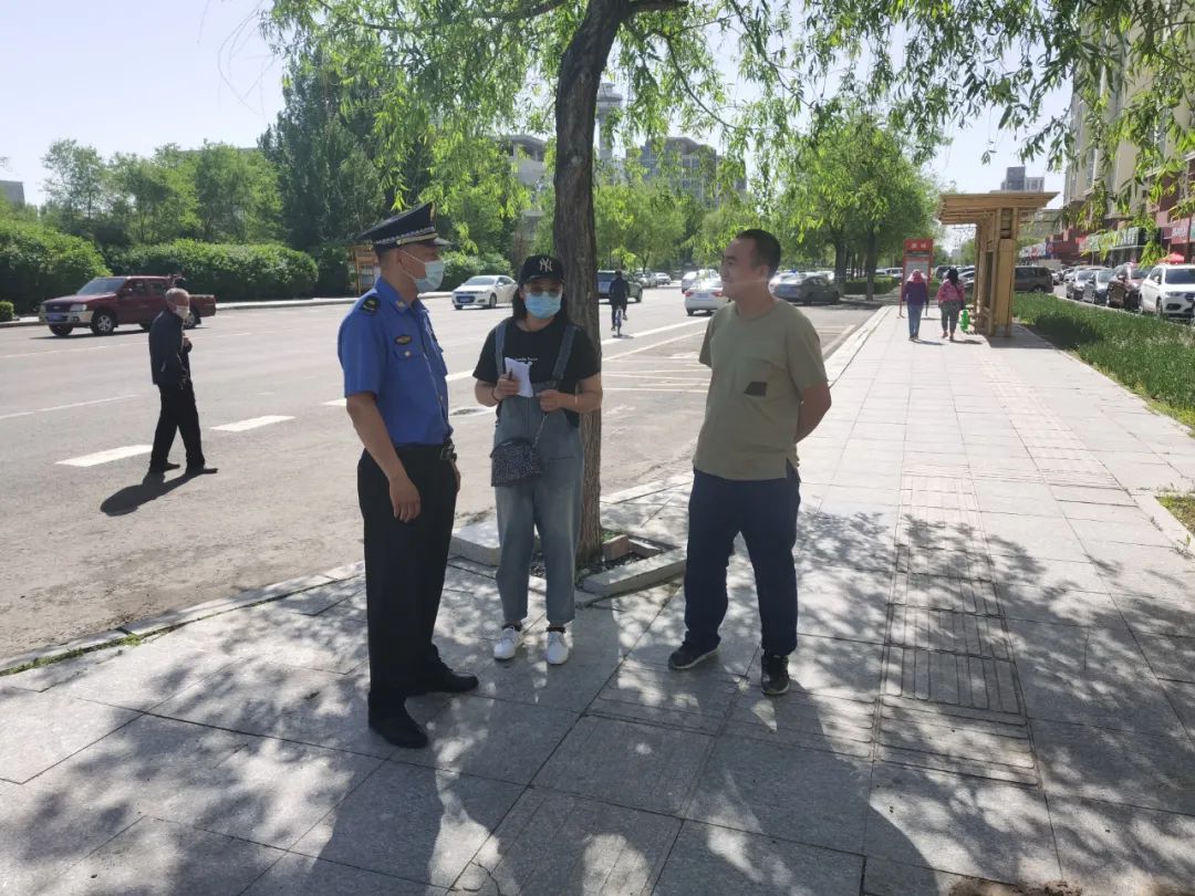 大庆小区里违法停车怎么处理,小区沿街商铺道路违法停车