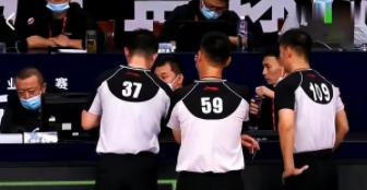 王哲林踩线1.99秒,cba技术犯规王哲林