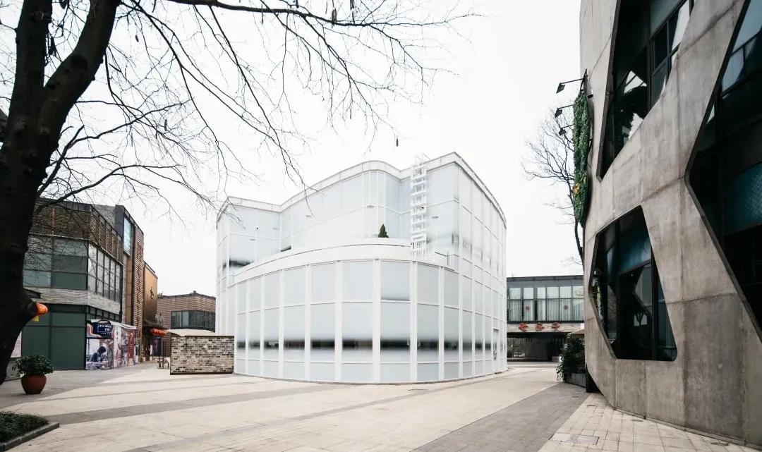 时尚速报|NewBalance侵权案获赔千万；雅诗兰黛CEO减薪50%