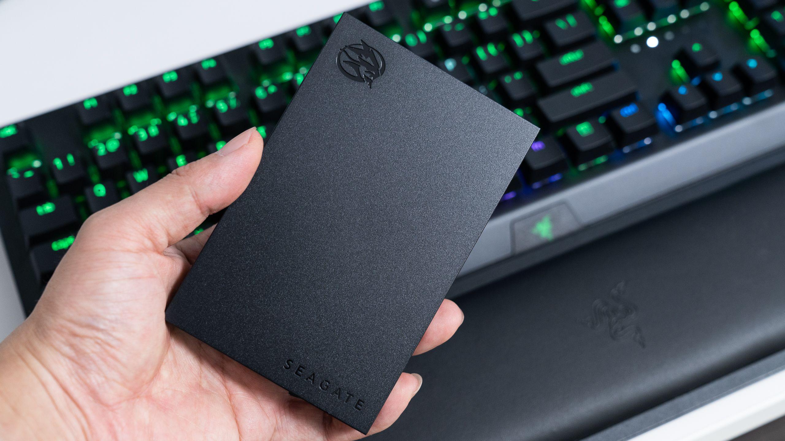 希捷酷玩极光侠移动硬盘,希捷酷玩游戏固态硬盘评测