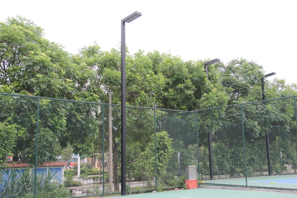 球场投光灯安装,室内球场专用灯布置