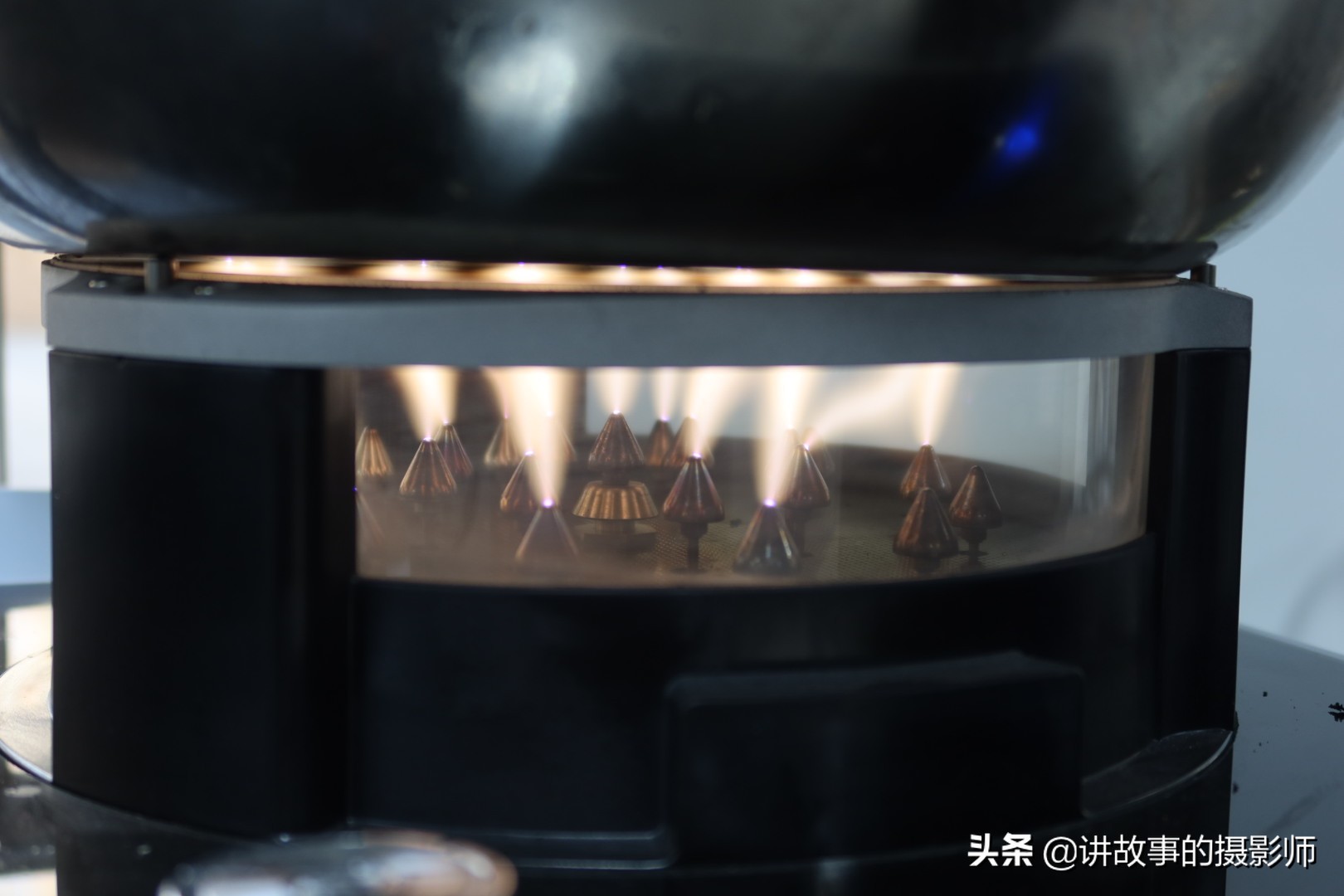 电炉明火炒菜，*裤内**点亮灯泡，魔术还是高科技？