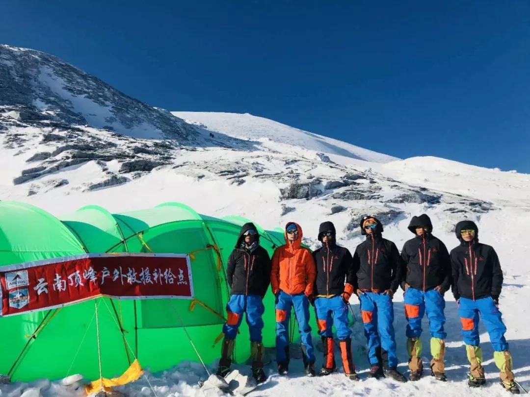 适合新手的人生第一座雪山,人生中的第一座雪山应该爬哪里