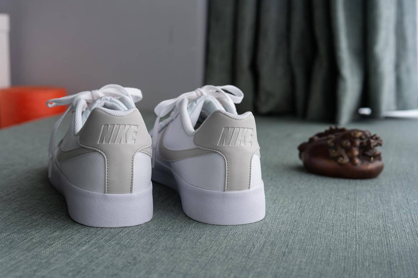 阿迪和耐克小白鞋哪个好,阿迪达斯和小白