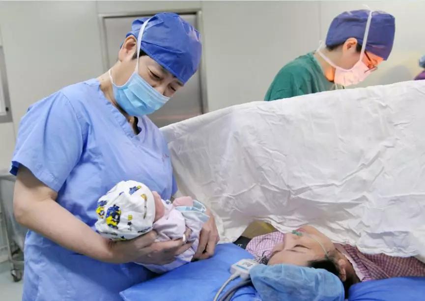 新冠疫情传播新特点,新冠病毒母乳传播