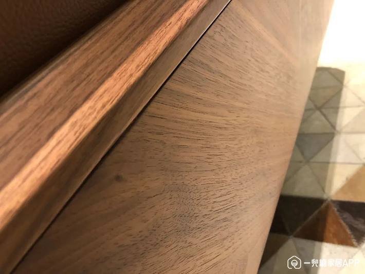 精选10款新中式真皮沙发组合推荐,实木沙发测评性价比