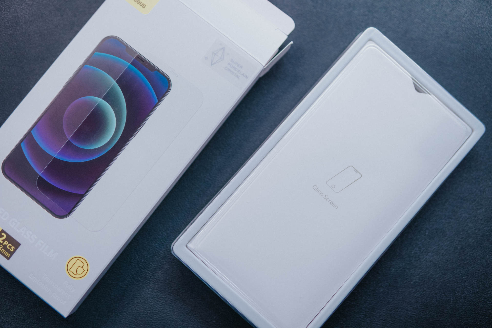 iphone12防偷窥钢化膜360度,iphone12和11钢化膜能通用吗