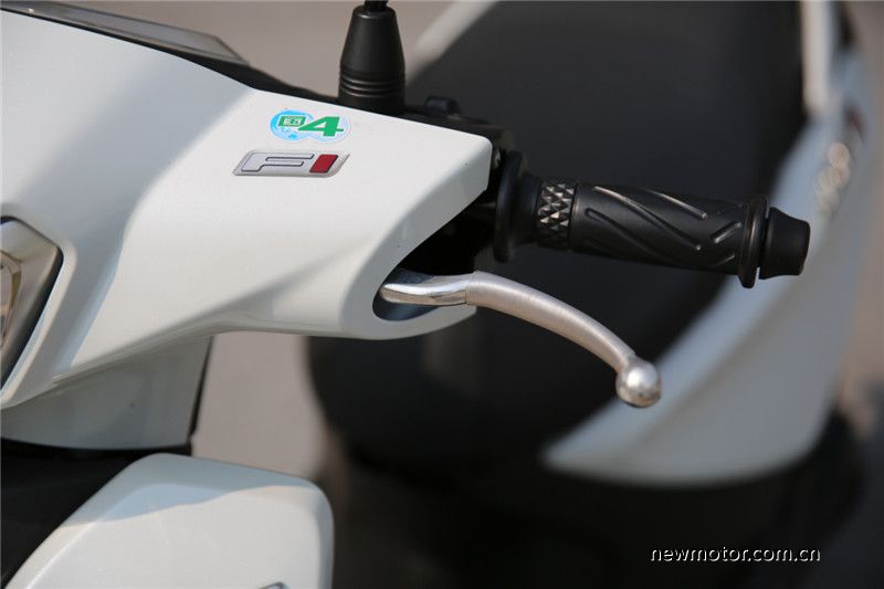 雅马哈和铃木的uu125踏板哪个好,125踏板雅马哈和豪爵怎么选