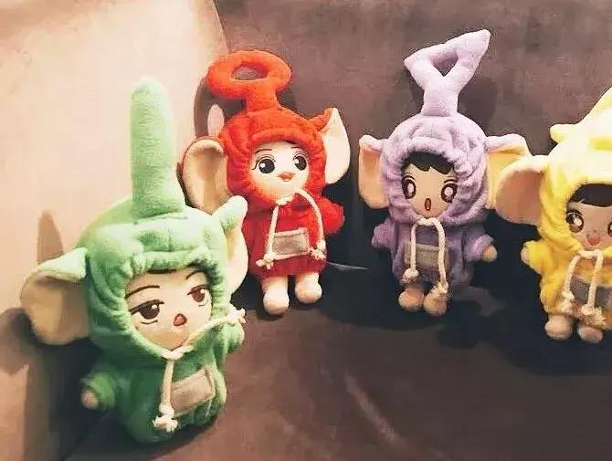 给娃娃做明星衣服,给娃娃做明星同款衣服