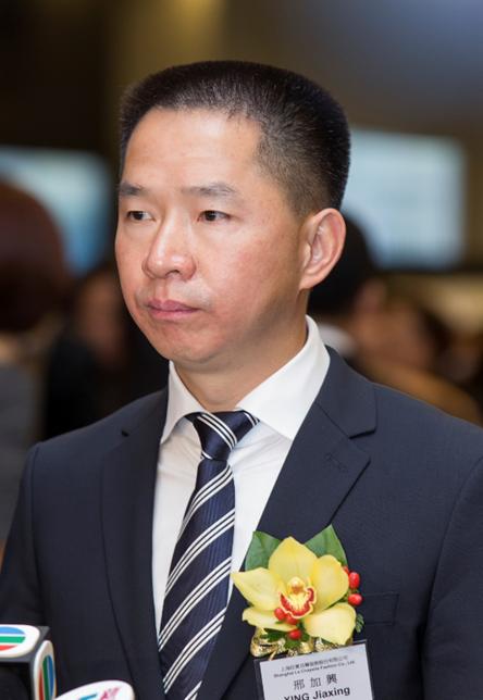 这家伪装成法国大牌的国货，终于被市场打脸了