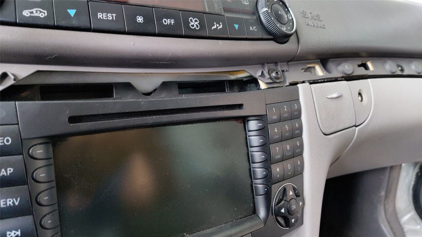 向经典致敬奔驰,奔驰w211后期款的通病