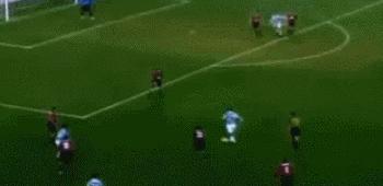 齐达内背身走过大力神杯,齐达内足球天赋