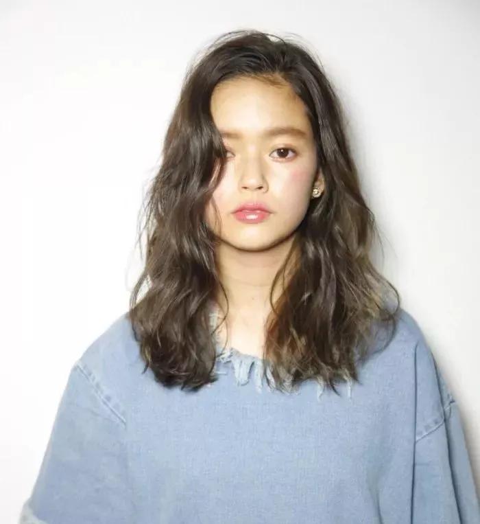 短圆方脸发型推荐长发,方脸圆脸大脸适合的发型博主推荐