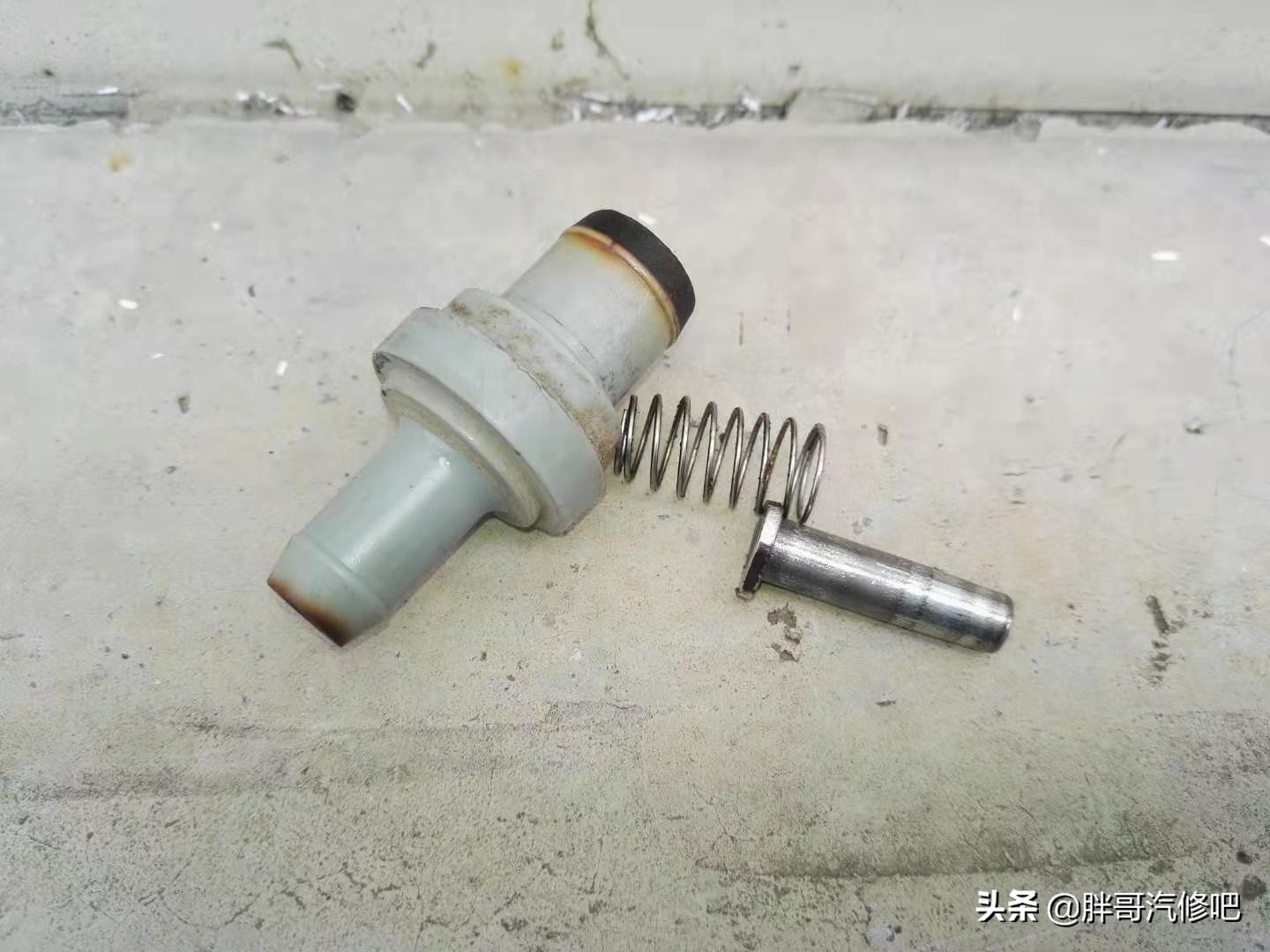 曲轴箱强制通风系统怠速不稳,发动机怠速不稳有没有故障灯