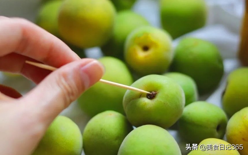 青梅酒怎么酿更入味好喝,青梅酒的正确制作方法