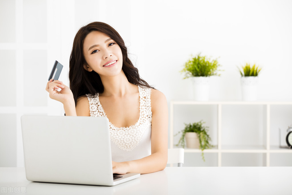 什么信用卡提额快风控低,信用卡要怎么用提额度比较快