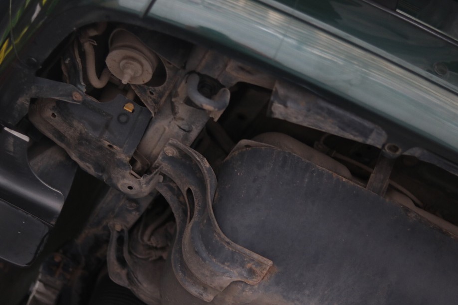 怪兽修车:修复一辆09款中东版丰田霸道,最终旧车变新车