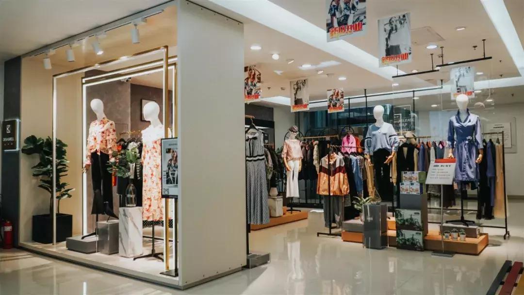 准大学生们！请收下来自郑州百货大楼的开学大礼包