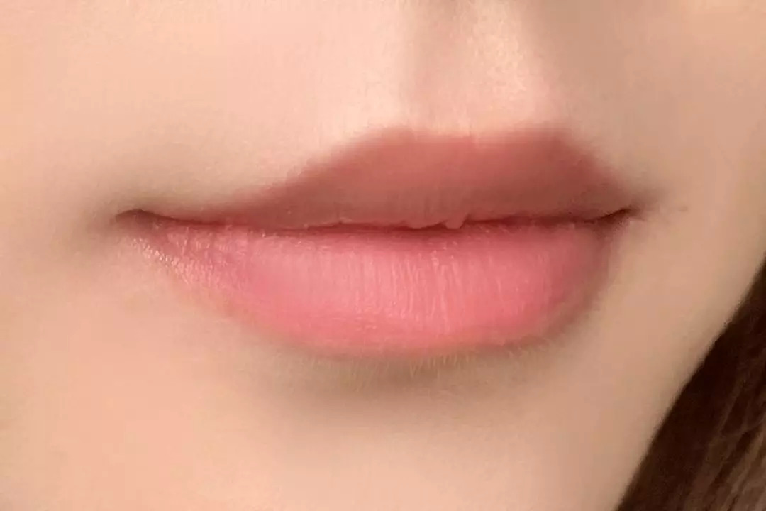 大牌唇膏推荐变色,唇膏测评红榜男士