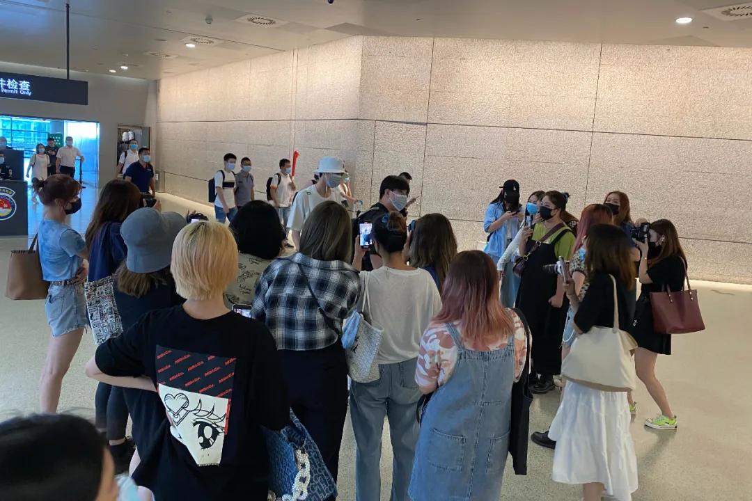 追星赚钱线上副业,追星赚钱的行业