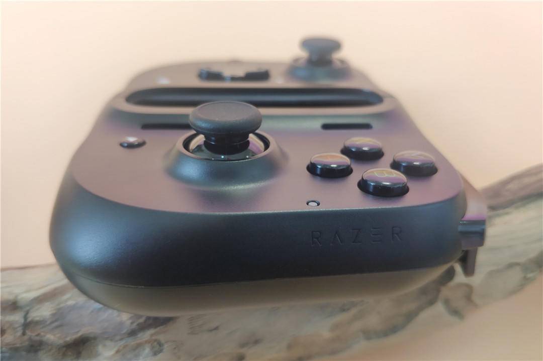 雷蛇骑仕手柄v2兼容什么游戏,雷蛇骑仕手柄v2深度测评