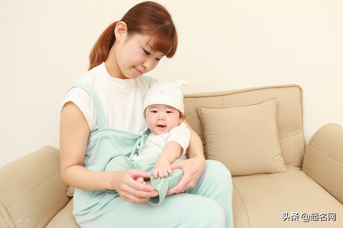 小孩姓杨打错出生证名字,婴儿上户口后改名字