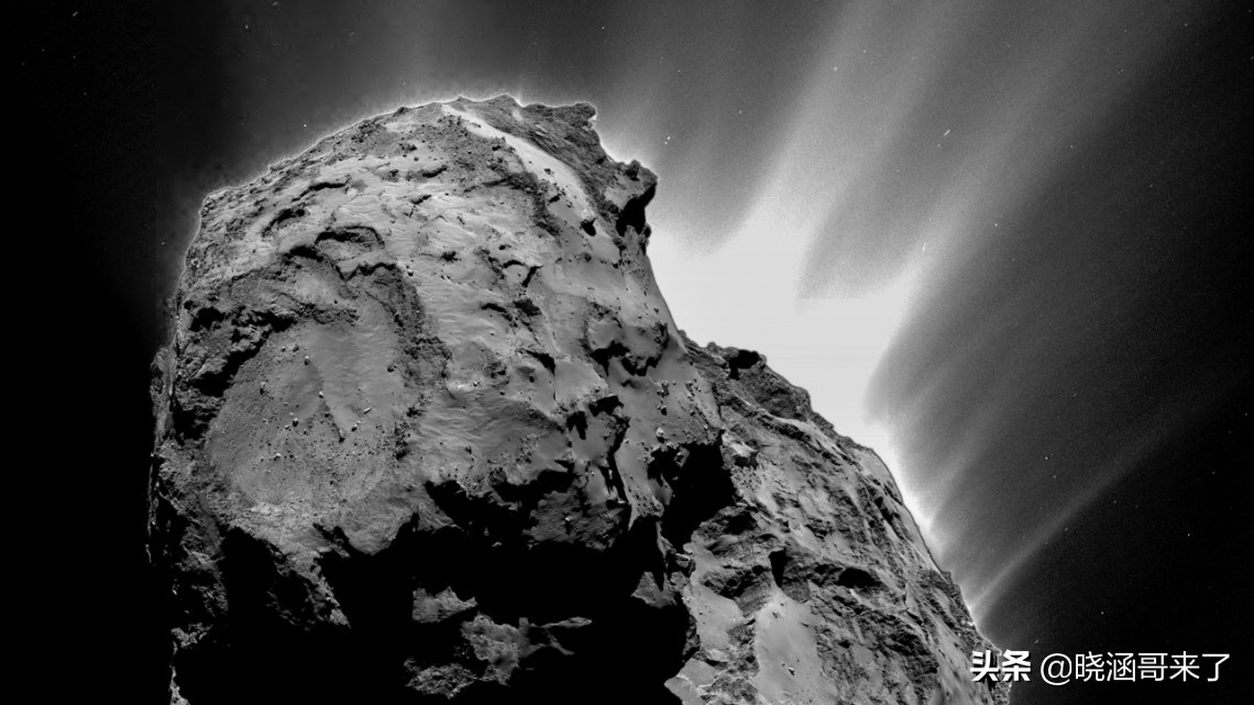 10.4万亿公里的彗星,86年哈雷彗星经过地球照片