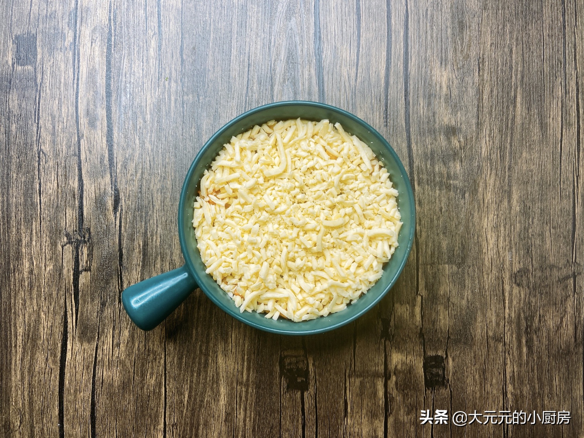 披萨用天然奶酪还是再制奶酪,奶酪做熟就能吃最简单的方法