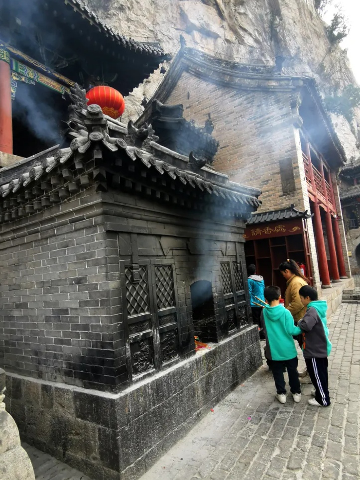 娲皇宫吊庙,娲皇宫为啥叫活楼吊庙