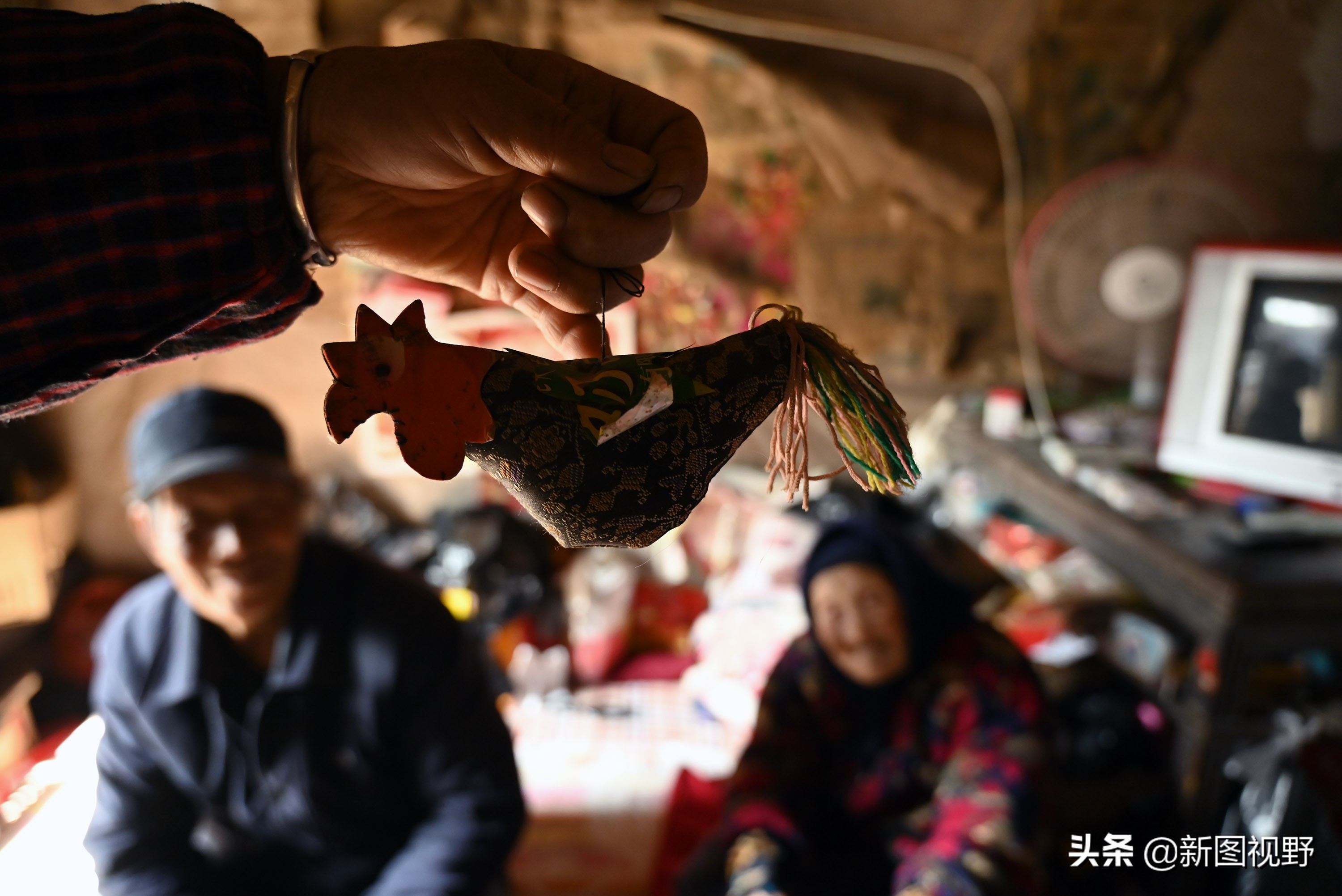 104岁老人，脾气很特别，会用土方免费治病，60多年治愈患者无数