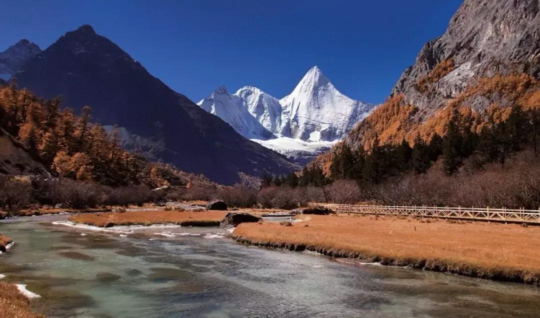 照片好不好看不重要姿势很重要,照片特别好看不知道该选哪个了