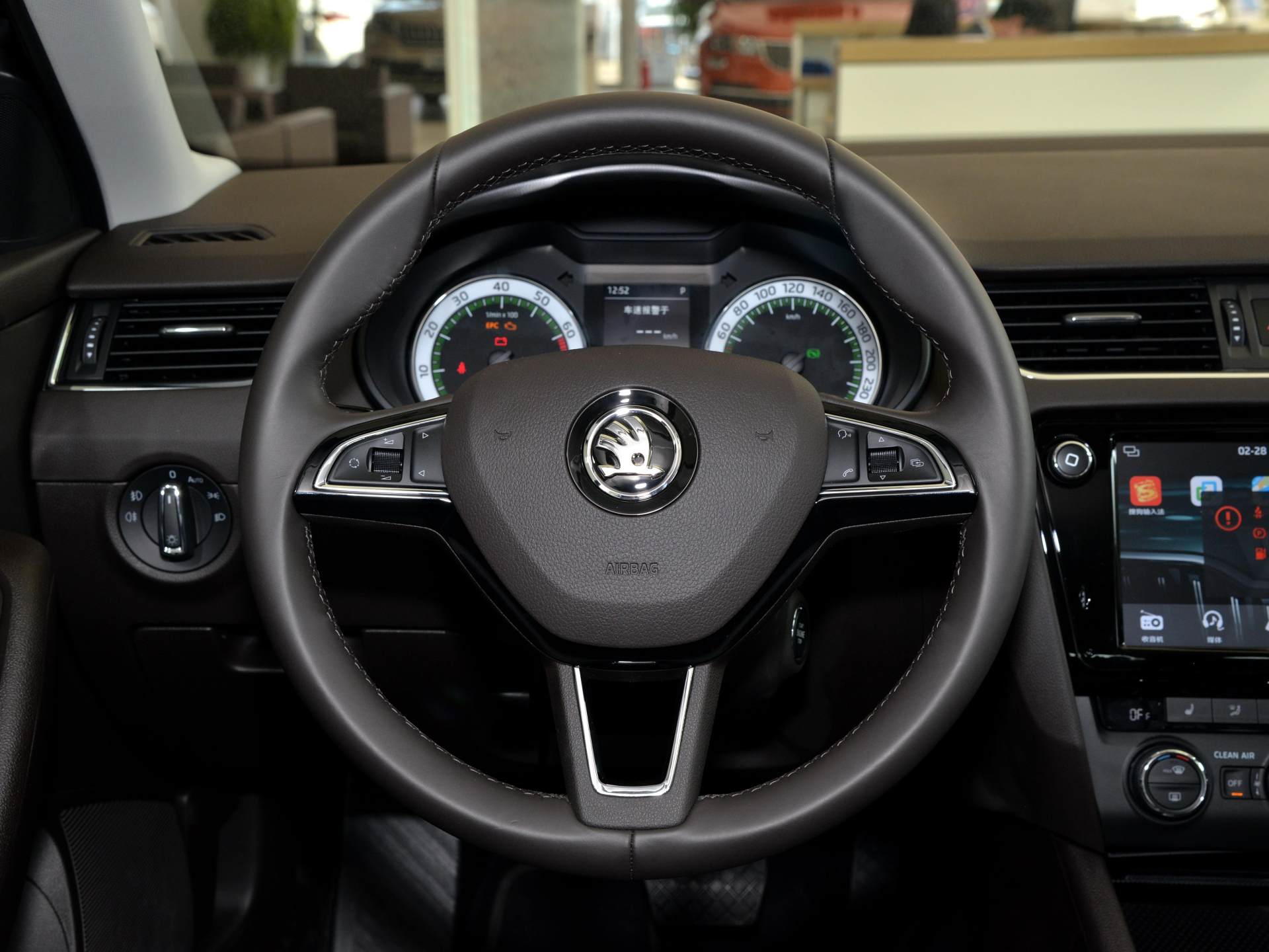 斯柯达明锐旅行版实车,德系瓦罐