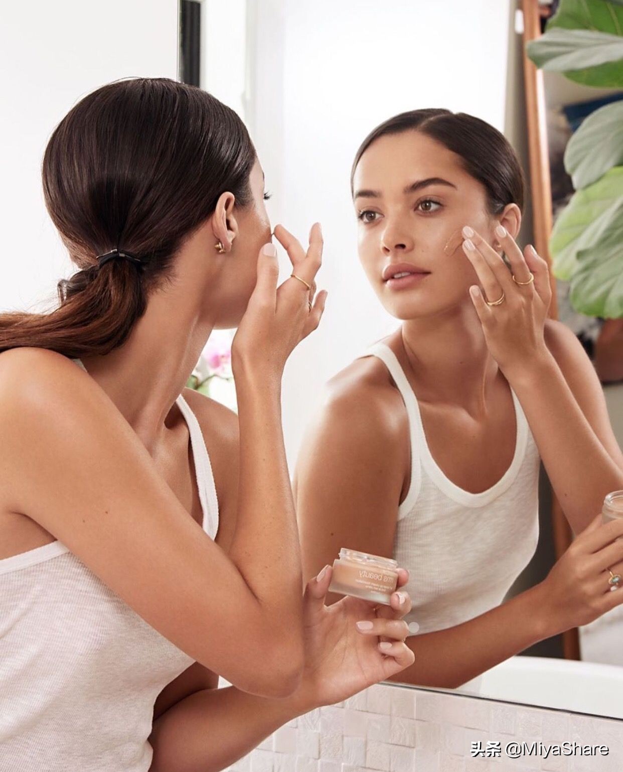 会护肤的女人难变老,会保养护肤的女人多厉害