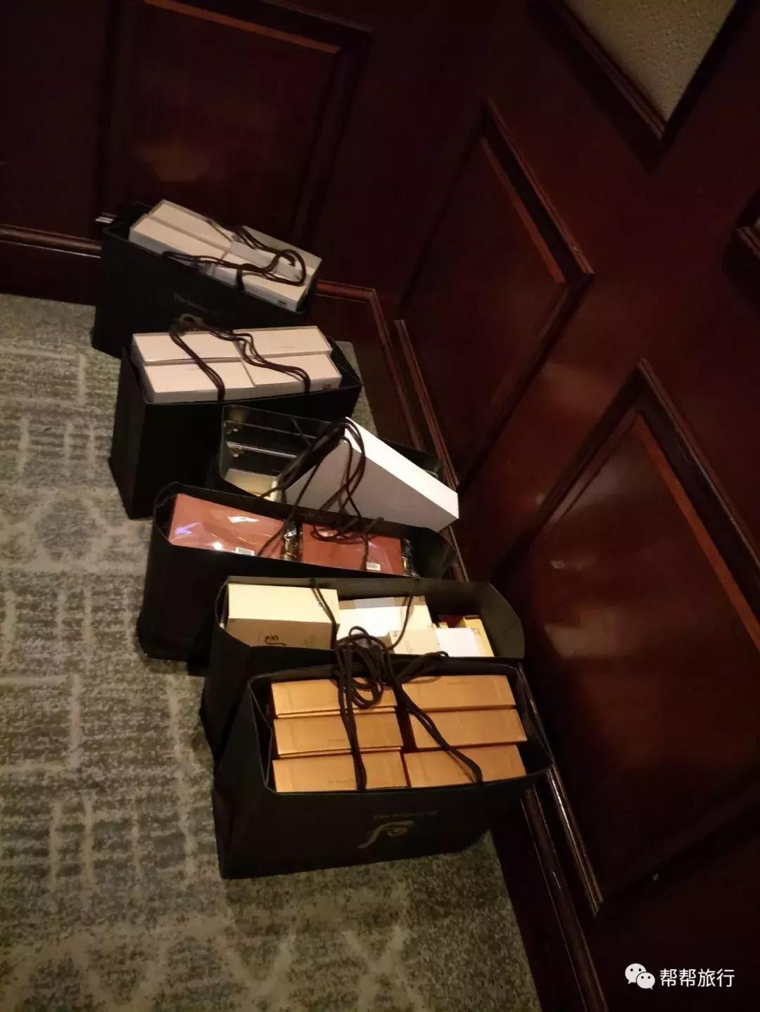 双11商战升级,这是和某宝抢客的节奏?香港也在开启买买买的节日