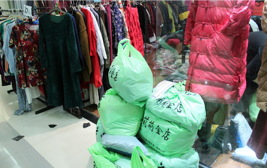 学会这些行话去服装批发市场就再也不怕被杀价了