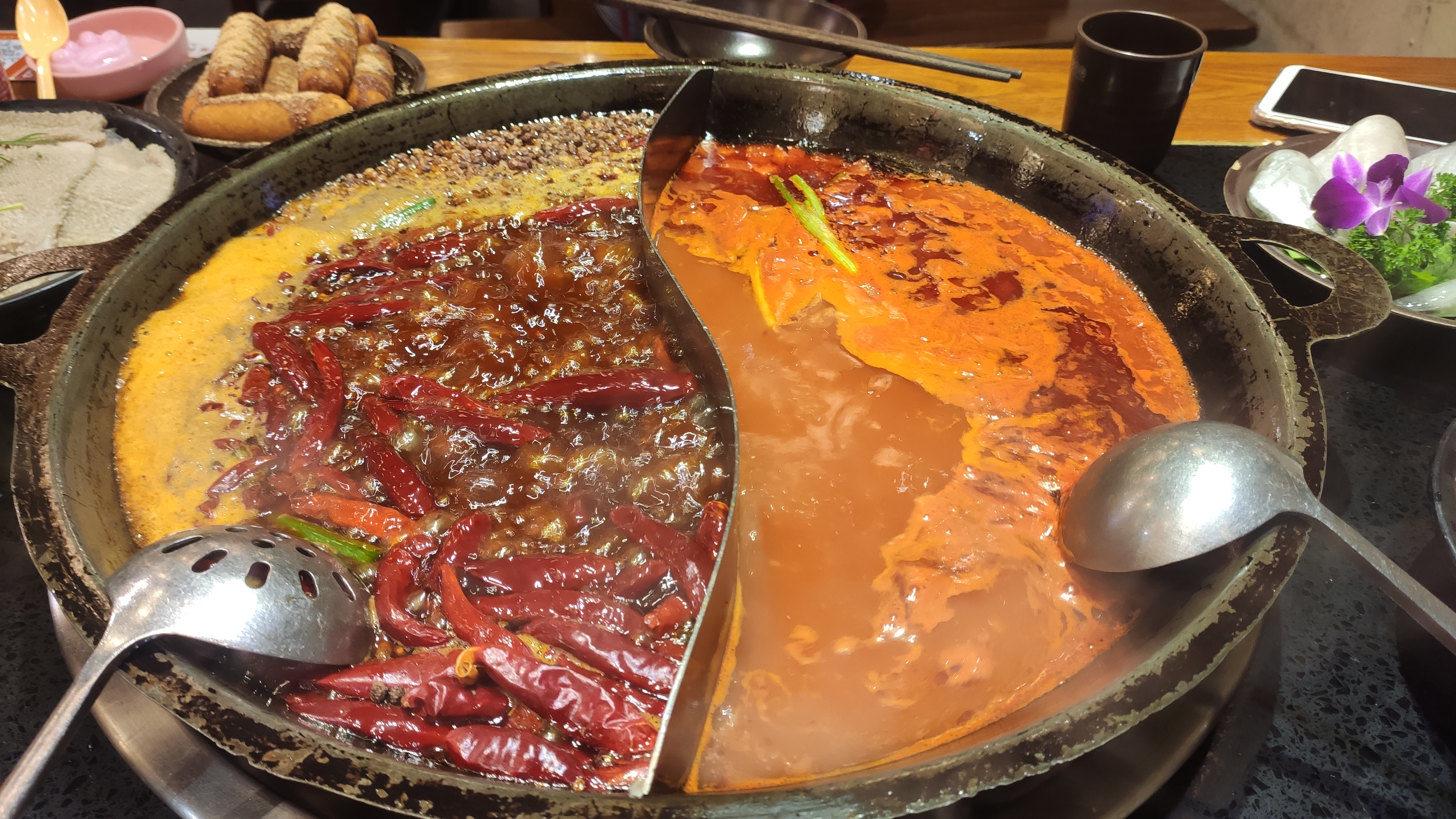 山城重庆的夜别样的美,重庆四天三夜