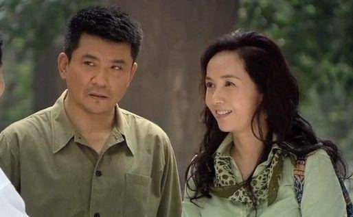 64岁也不生孩子,却花60万克隆爱犬当儿女,孙淳可不是图新鲜