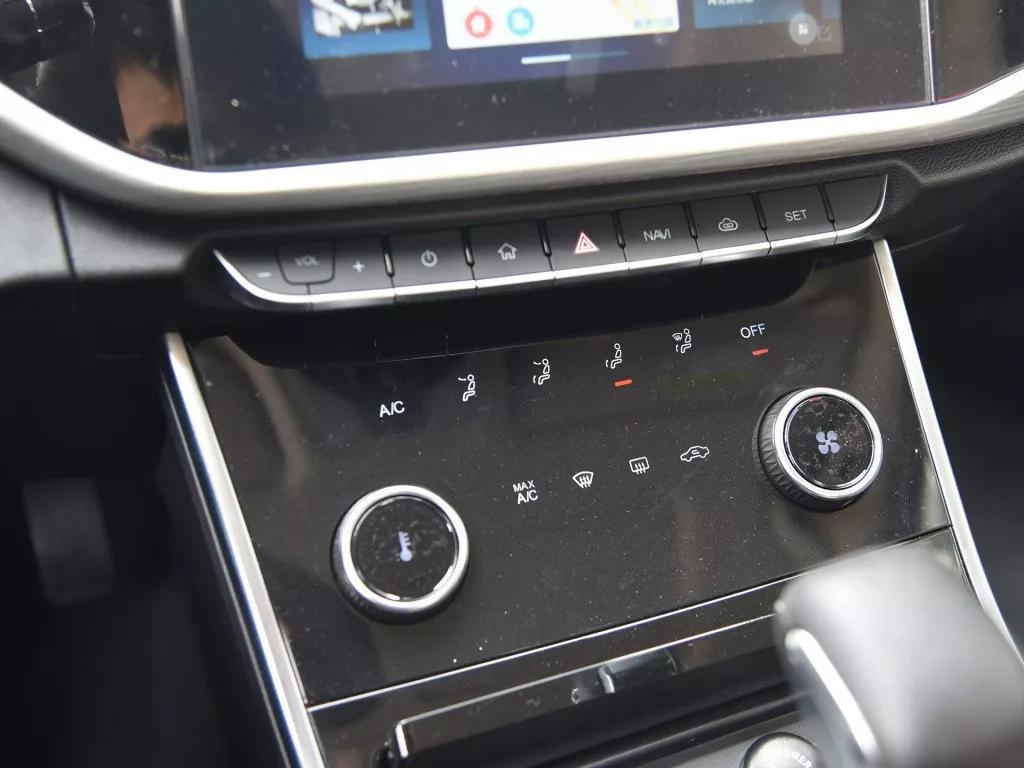 钢琴烤漆面板优缺点,汽车内饰钢琴烤漆面板