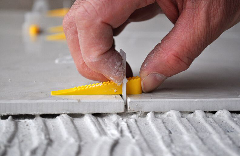 瓷砖缝用填缝剂好还是美缝剂好,瓷砖美缝和填缝剂有什么区别