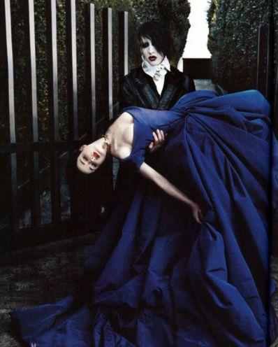 鬼魅娇容，迷倒众生——倾城名媛蒂塔·万提斯