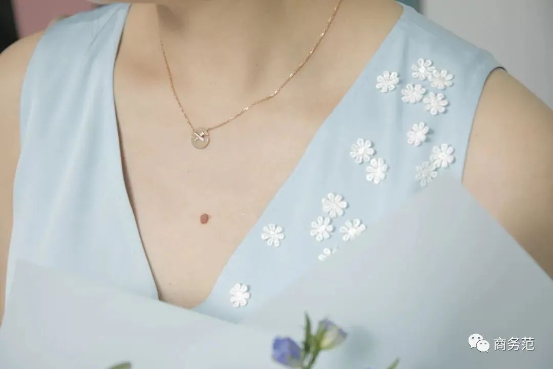 新生婴儿礼物必备物品清单,新生婴儿适合买什么礼物