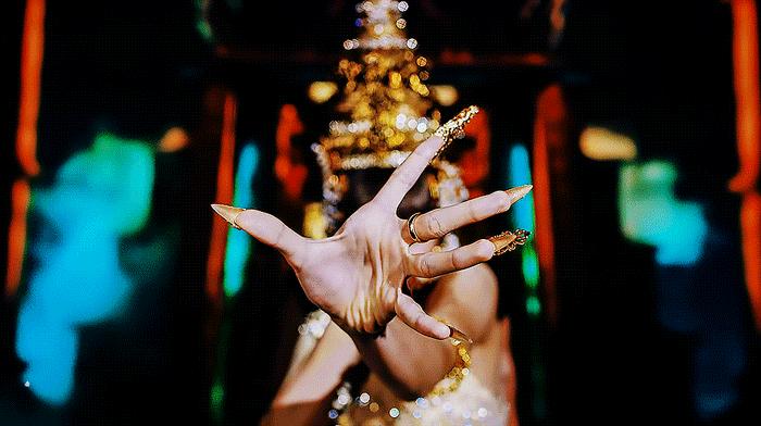 韩国怎样看待lisa的颜,为什么lisa在欧美的人气高